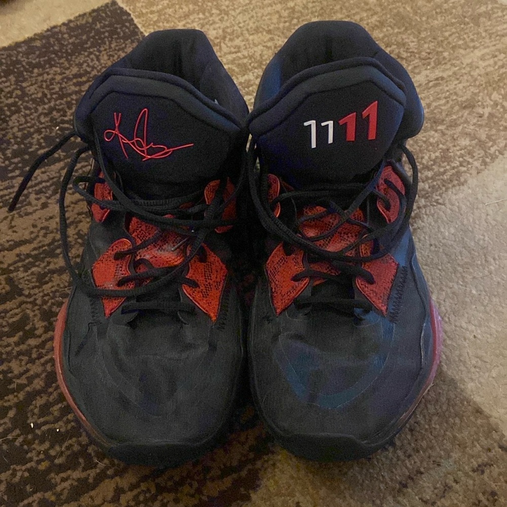 Nike Kyrie Infinity EP Bred Men's Red & Black Basketball Sneaker Shoe